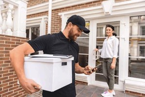 4 Concrete Actions To Leverage The Age Of The Customer Field Service Customers