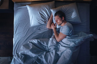 GettyImages-1479312949-sleep-insomnia-rest-bed