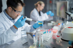 GettyImages-2187764040-cell-culture-testing-manufacturing-in-lab