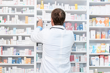Pharmacist-checking-medicine-GettyImages-1293421258