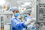 GettyImages-1410045037 anesthetist