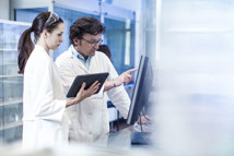 Scientists Using Tech GettyImages-585776870 Scientists Using Tech GettyImages-585776870