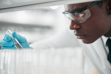 GettyImages-1695276785 lab, vial, research