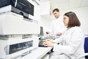 Stability Testing – Onsite Preclinical Services To Support Your Product Development Pharmaceutical scientific researchers GettyImages-586052980