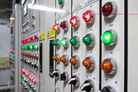 22_VERT_0317_RJOil_450by300