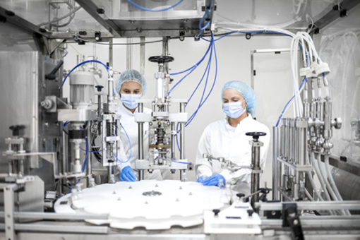Pharmaceutical Bottle Manufacturing-GettyImages-1460261322