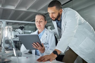 science, teamwork, biotechnology, healthcare innovation-GettyImages-1443966807