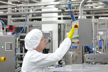 Pharma Manufacturing GettyImages-487201181