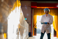 GettyImages-2193956924 supply chain, logistics