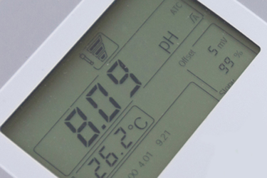 ph-meter-to-measure ph-meter-to-measure