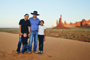 Navajo family-GettyImages-1395393308