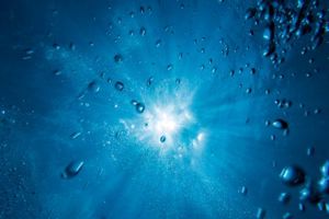 GettyImages-845732798 water sunlight bubbles