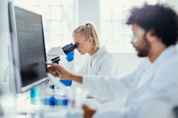 Streamline Analytical Tech Transfer Through Analytical Target Profile GettyImages-2181934436-laboratory-analysis-scientists-technology-computer