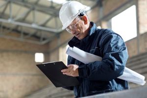 Modernizing Commercial Operations In Manufacturing With CRM + ERP GettyImages-938555232_construction manager