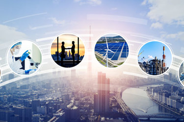 Supply chain of the future_GettyImages-1321461870