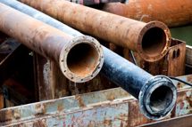 GettyImages-96950167 lead pipes