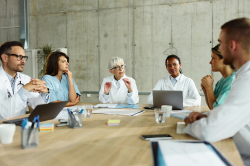 medical experting meeting-GettyImages-2269325398