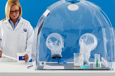 ILC-Product-Photo-soloLAB_Pop-Up_Benchtop_Isolator