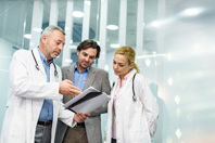 Designing IND-Enabling Toxicity Studies For Complex Drug Modalities GettyImages-1300085414-team-collaboration