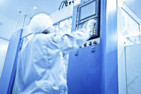 sustainable-drug-manufacturing-GettyImages-175590376