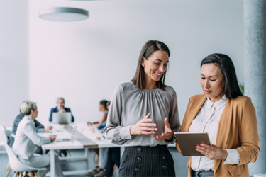 GettyImages-2103894533-office-business-professional-suit-woman-table GettyImages-2103894533-office-business-professional-suit-woman-table