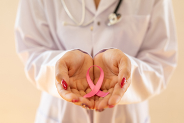 World cancer day, international women day-GettyImages-1410247158 World cancer day, international women day-GettyImages-1410247158