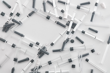 West-Feature-GC_APP_Photoshoot 2021 PFS glass scattered diamond