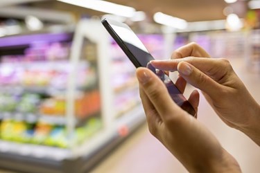 5 Trends Driving How Your Retail IT Clients Use Mobility To Connect With Customers