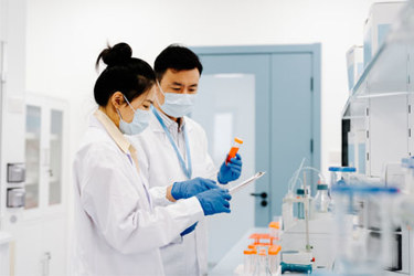 GettyImages-2182052428-scientist-research-mack-labs