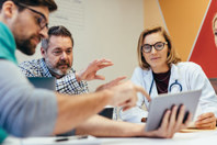 GettyImages-836663414 medical team meeting